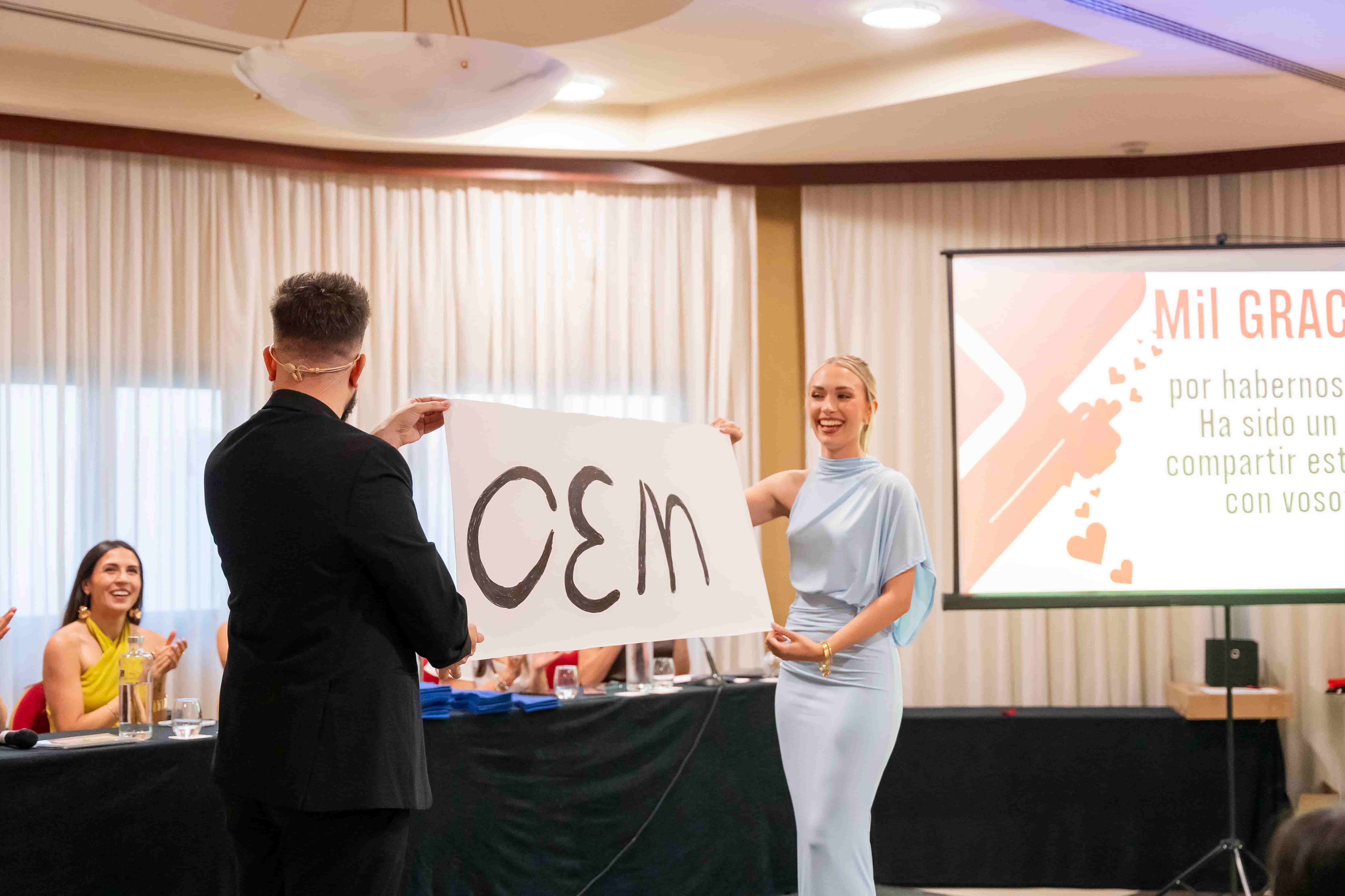 Show de mentalismo en evento corporativo